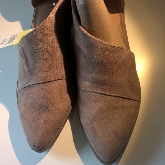 Universal Thread Shoes - Women's Wenda Microsuede Cut Out Bootie